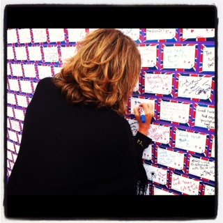 A Modern Mother wishing #ourgreatestteam good luck!