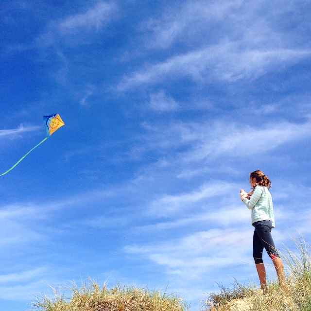 Norfolk - flying kites on Holkham Beach