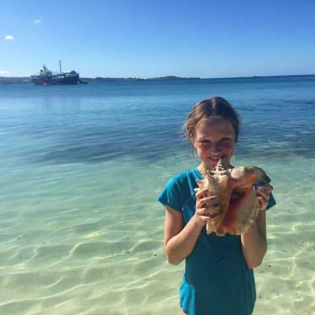 We had a grand ole time yesterday on D-Boat Antigua, a water amusement centre on a 140-foot refurbished oil tanker. #eliteislandfamilies In addition to the trampoline, water slide and Tarzan jumps, it included snorkelling on Maiden Island where we found this conch shell 
