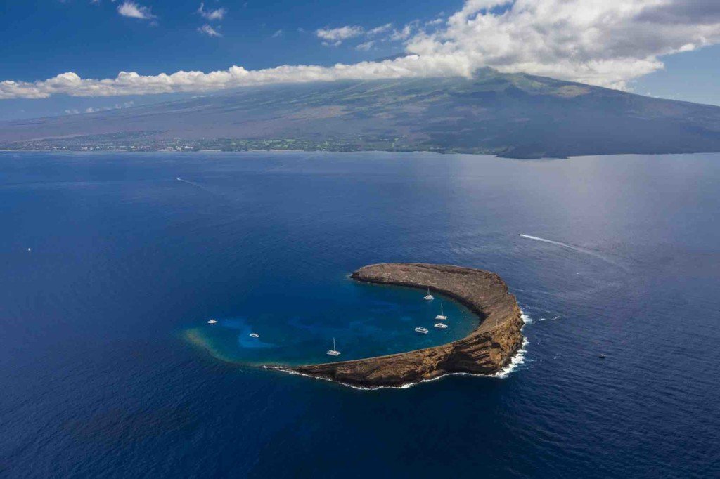 We're looking forward to going snorkelling! This is Molokini, a popular snorkelling spot from Maui (Photo credit: Hawaii Tourism Authority (HTA)/ Tor Johnson)