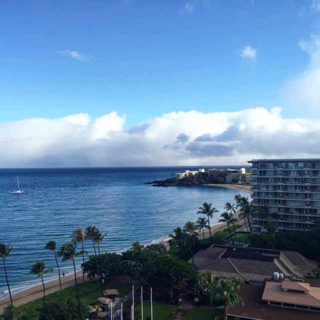 The day is just starting in Ka'anapali ... up at 6 am to this gorgeous ocean view from our hotel room. My youngest just woke and and said "this is the life, mummy!" Next is surf lessons with @kaanapalisurf which is just a few steps always from the hotel. I think I have to agree #thisisthelife